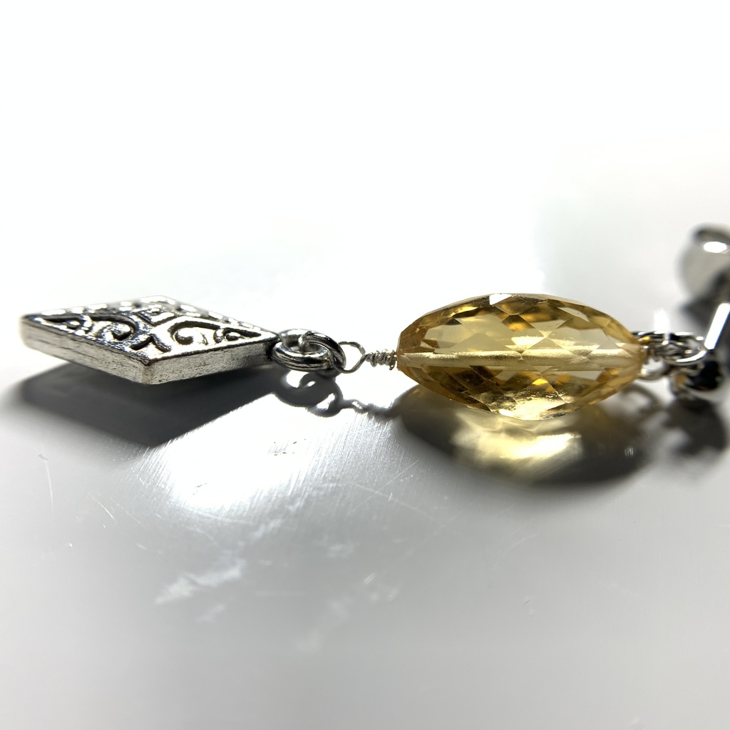 【1個売り】シトリンとボヘミアン風パーツのピアス