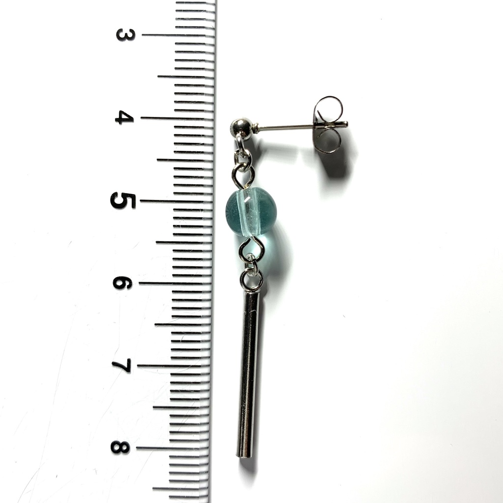 【1個売り】フローライトとスティックのピアス