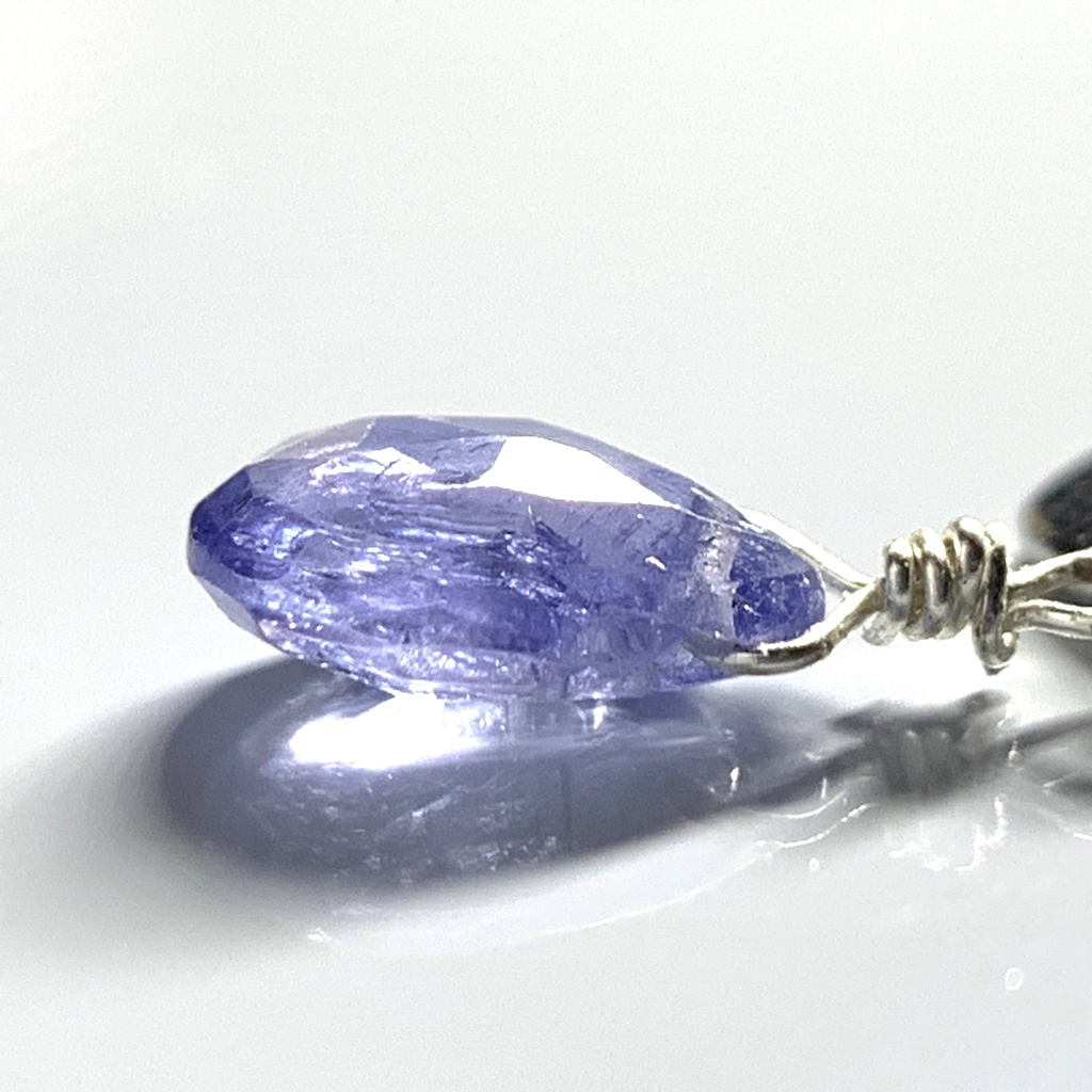 【1個売り】タンザナイトとネコのピアス