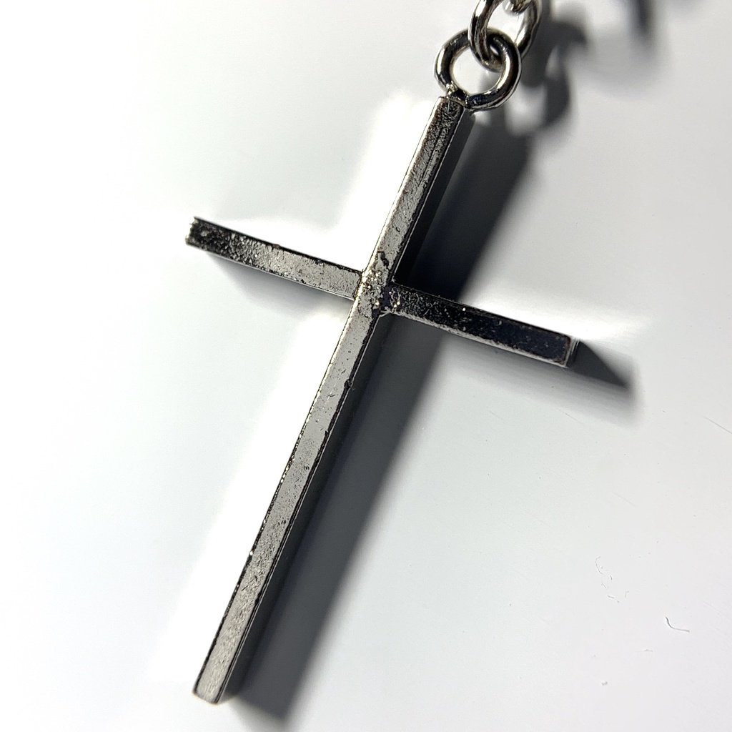 【1個売り】(訳あり)ガーネットとキューブとクロスのピアス