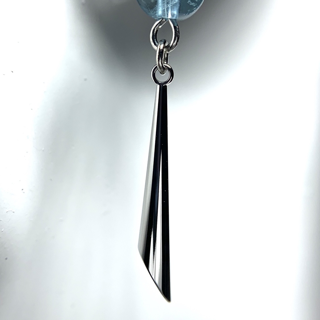 【1個売り】フローライトとカットスティックのピアス