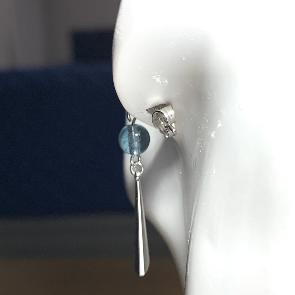 【1個売り】フローライトとカットスティックのピアス