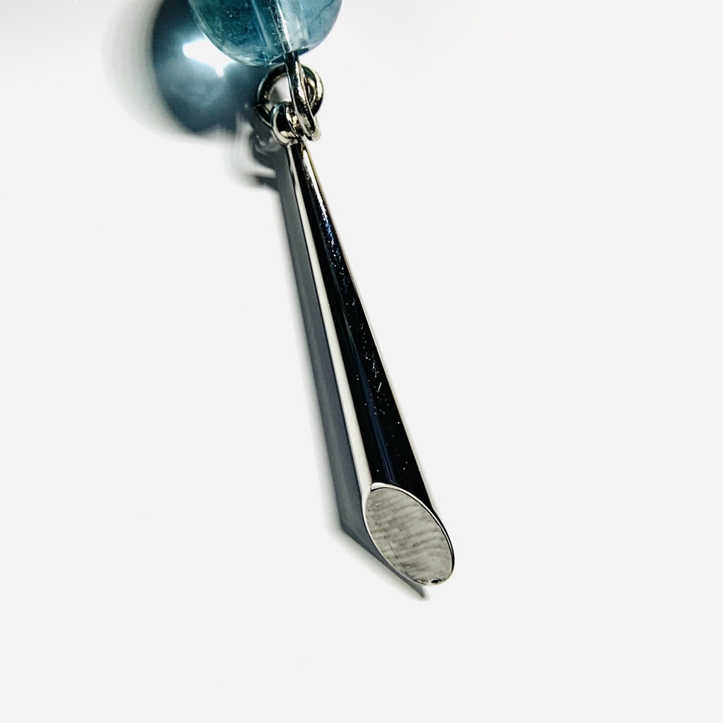 【1個売り】フローライトとカットスティックのピアス