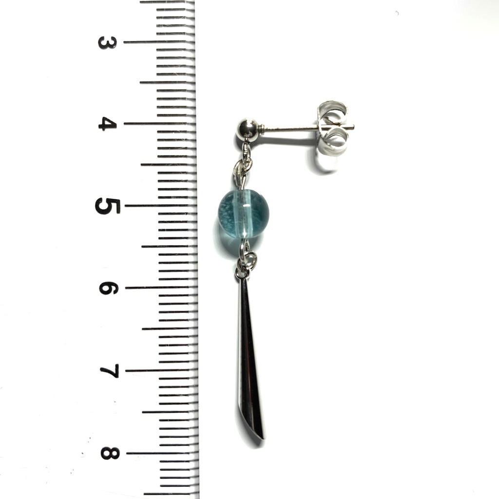 【1個売り】フローライトとカットスティックのピアス