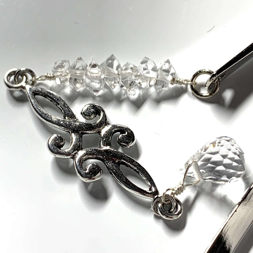 ダイヤモンドクォーツと水晶のしおり