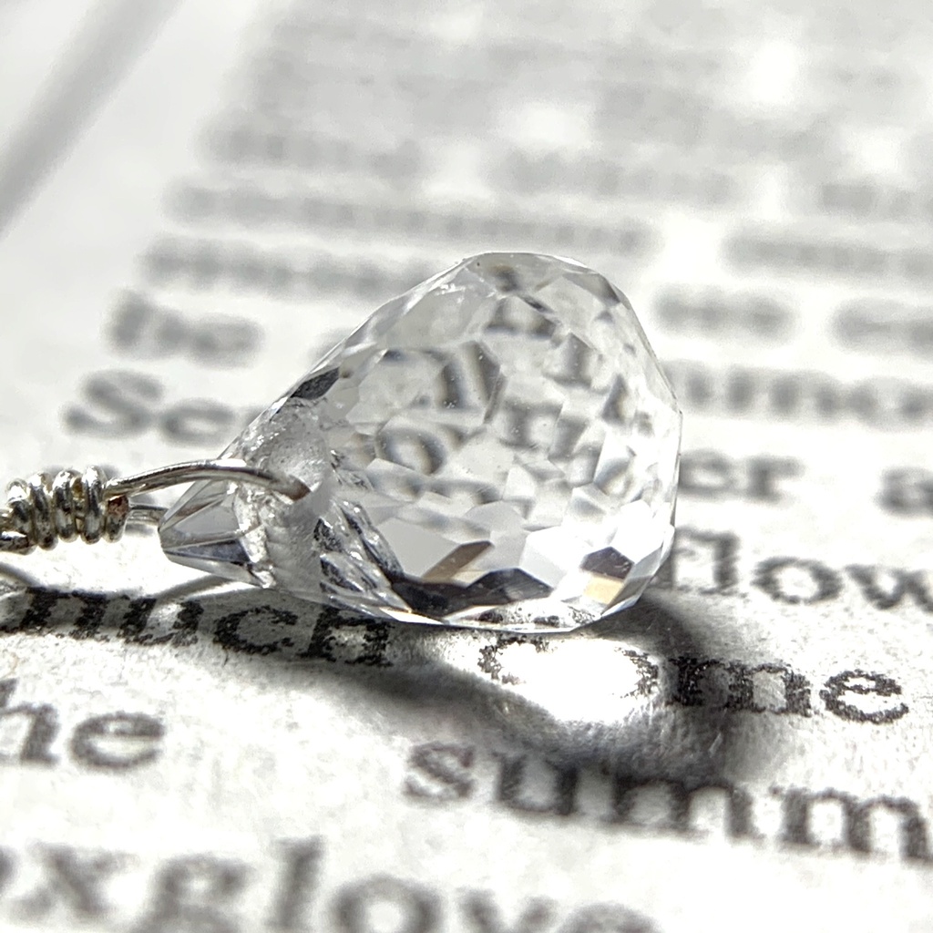 ダイヤモンドクォーツと水晶のしおり