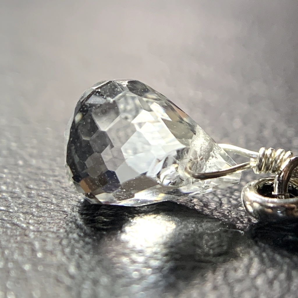 ダイヤモンドクォーツと水晶のしおり