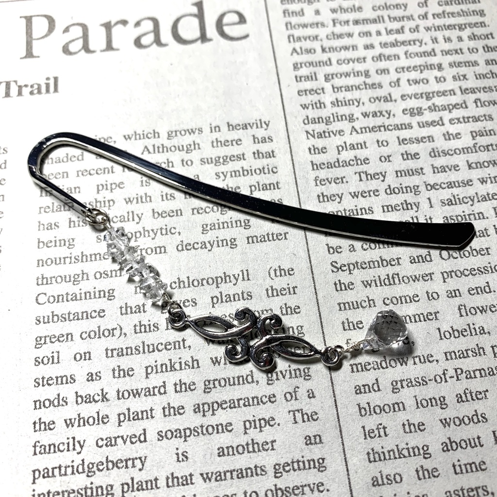 ダイヤモンドクォーツと水晶のしおり