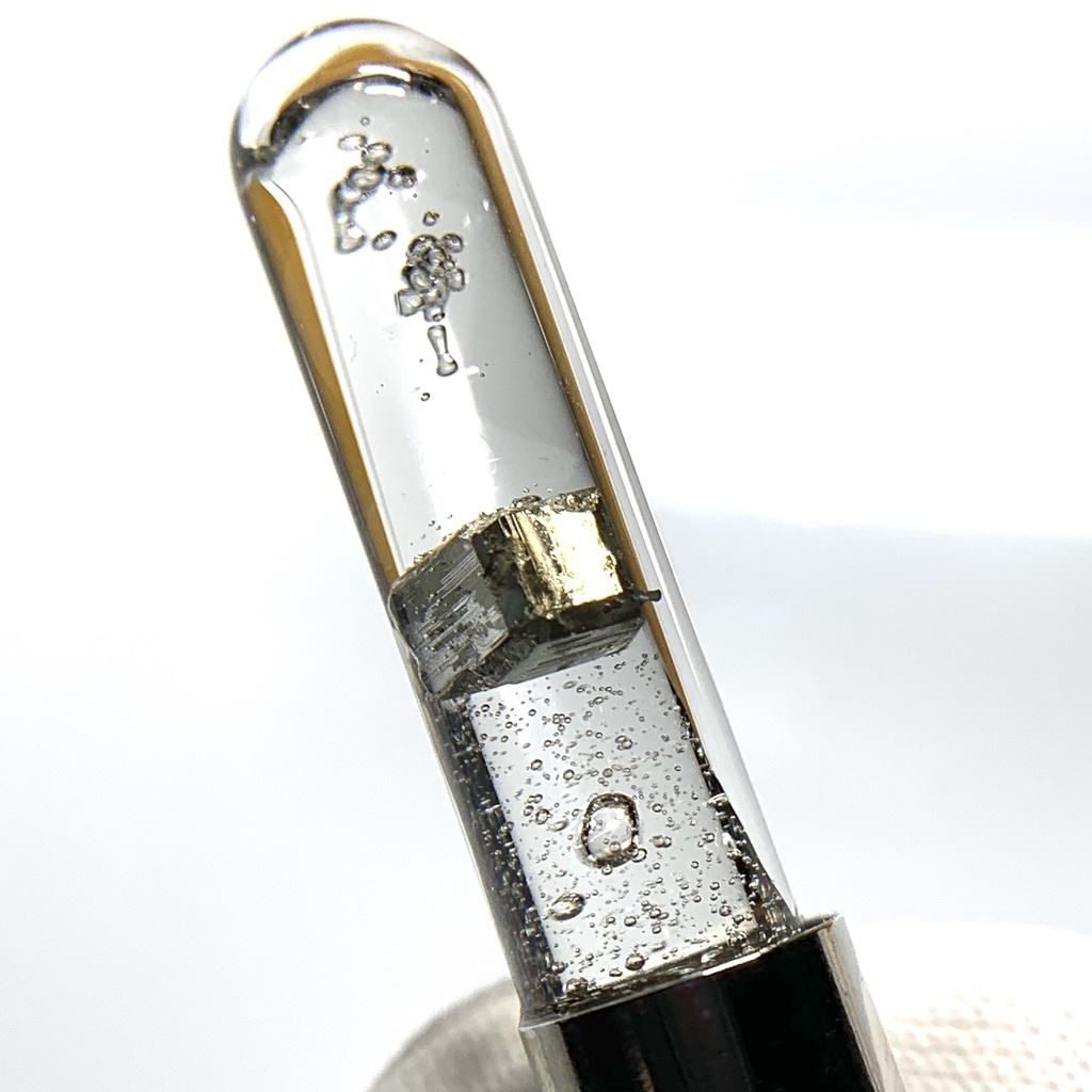 パイライト(黄鉄鉱)入り試験管(小)