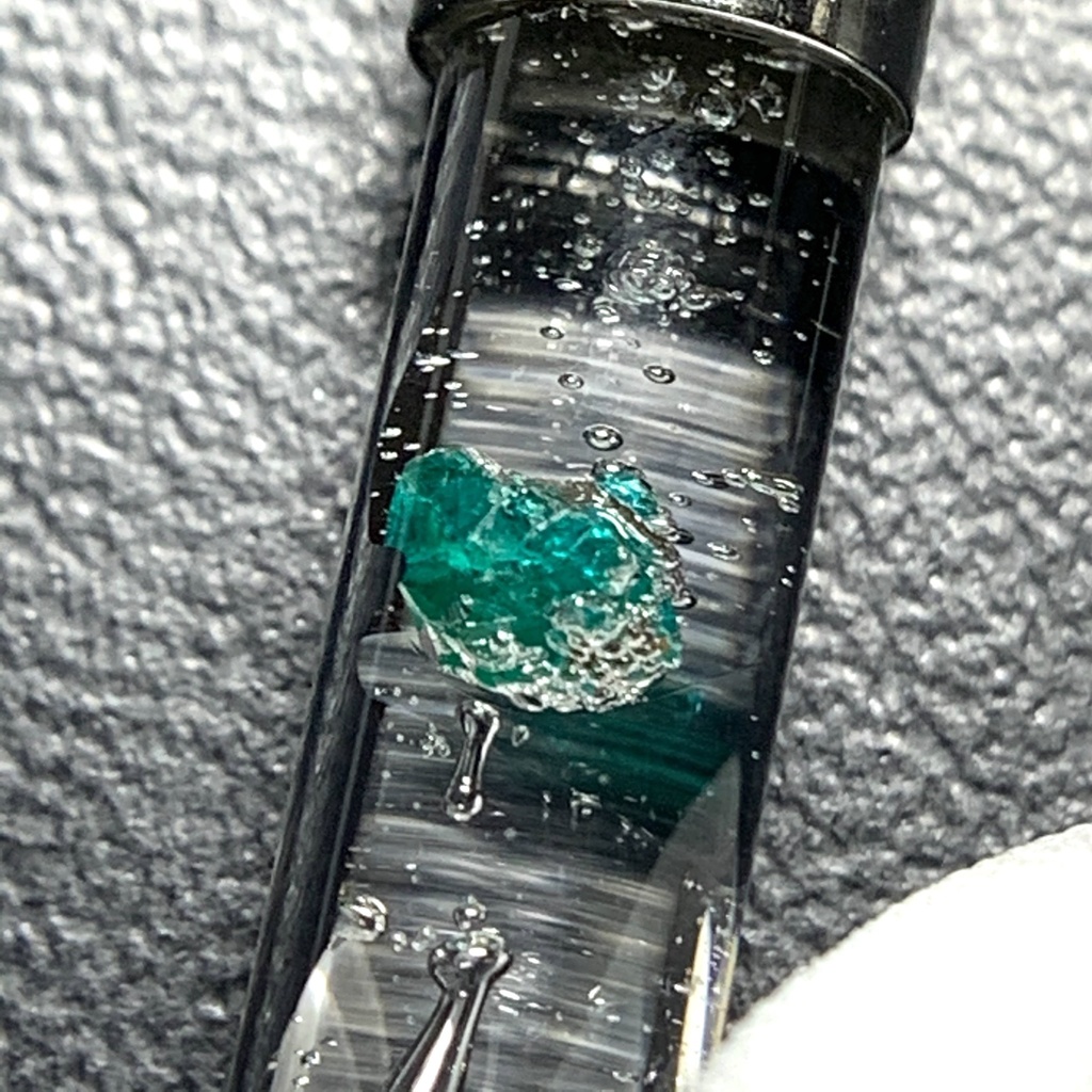 ダイオプテーズ(翠銅鉱)入り試験管(小)