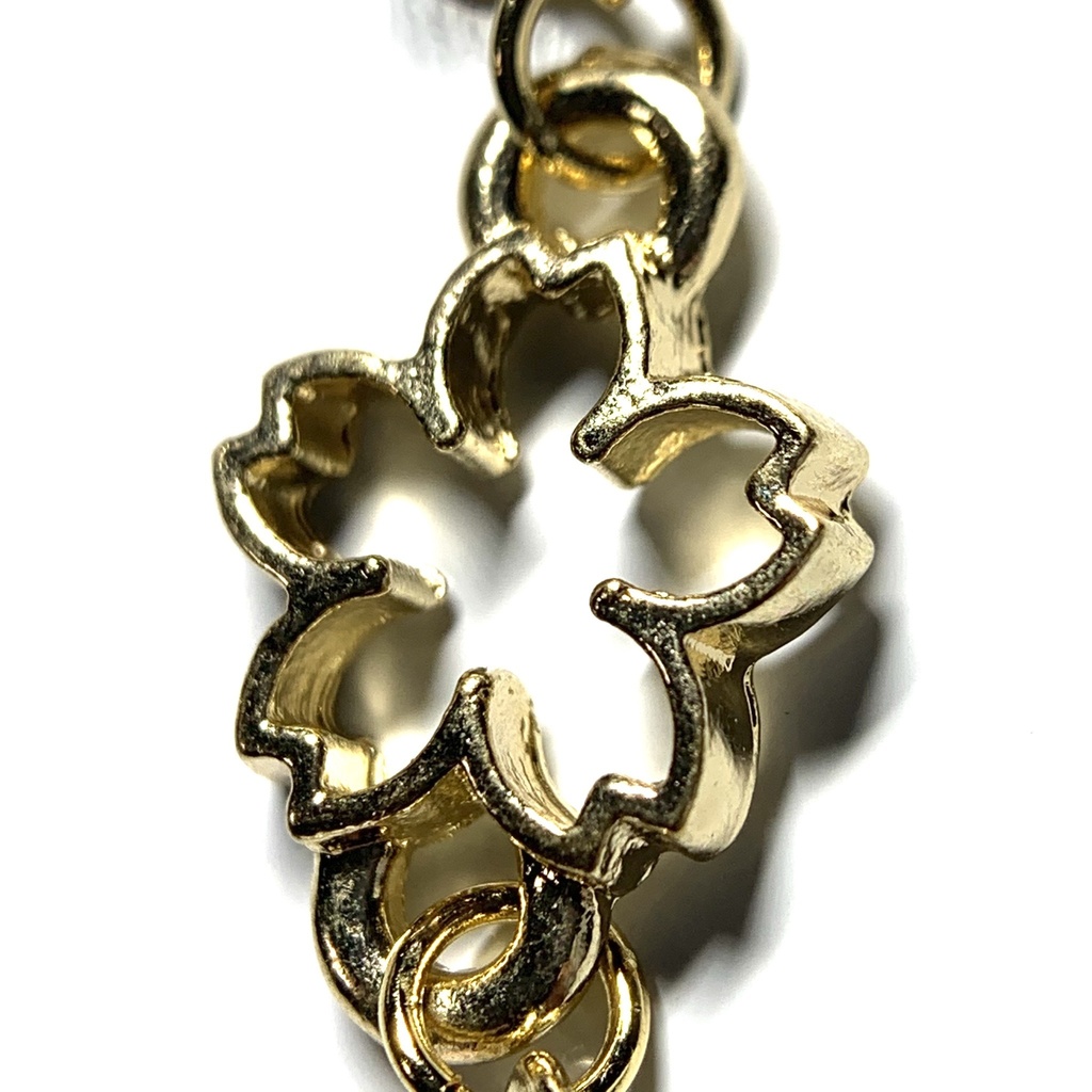 【1個売り】クィーンコンクシェルの桜ピアス