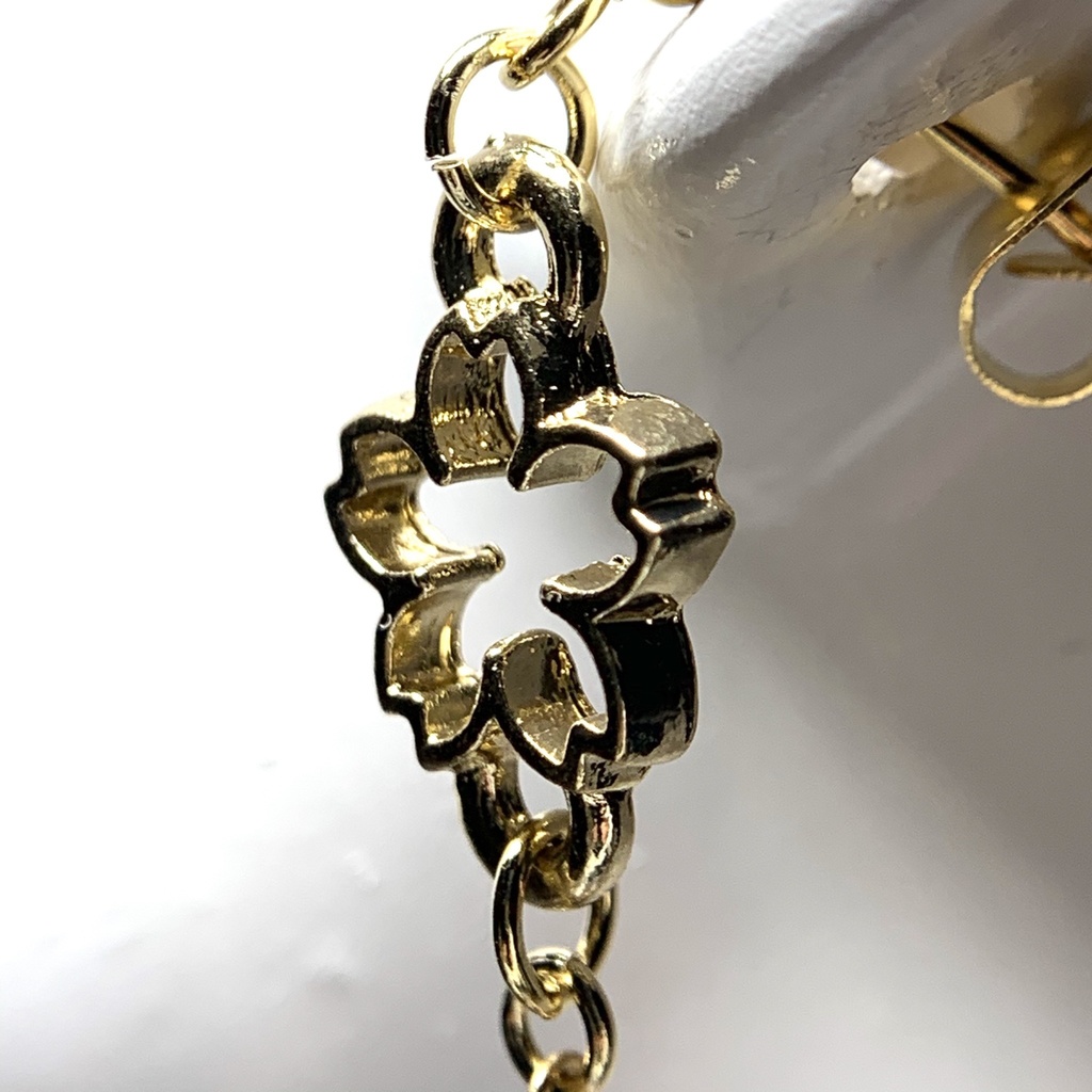 【1個売り】クィーンコンクシェルの桜ピアス