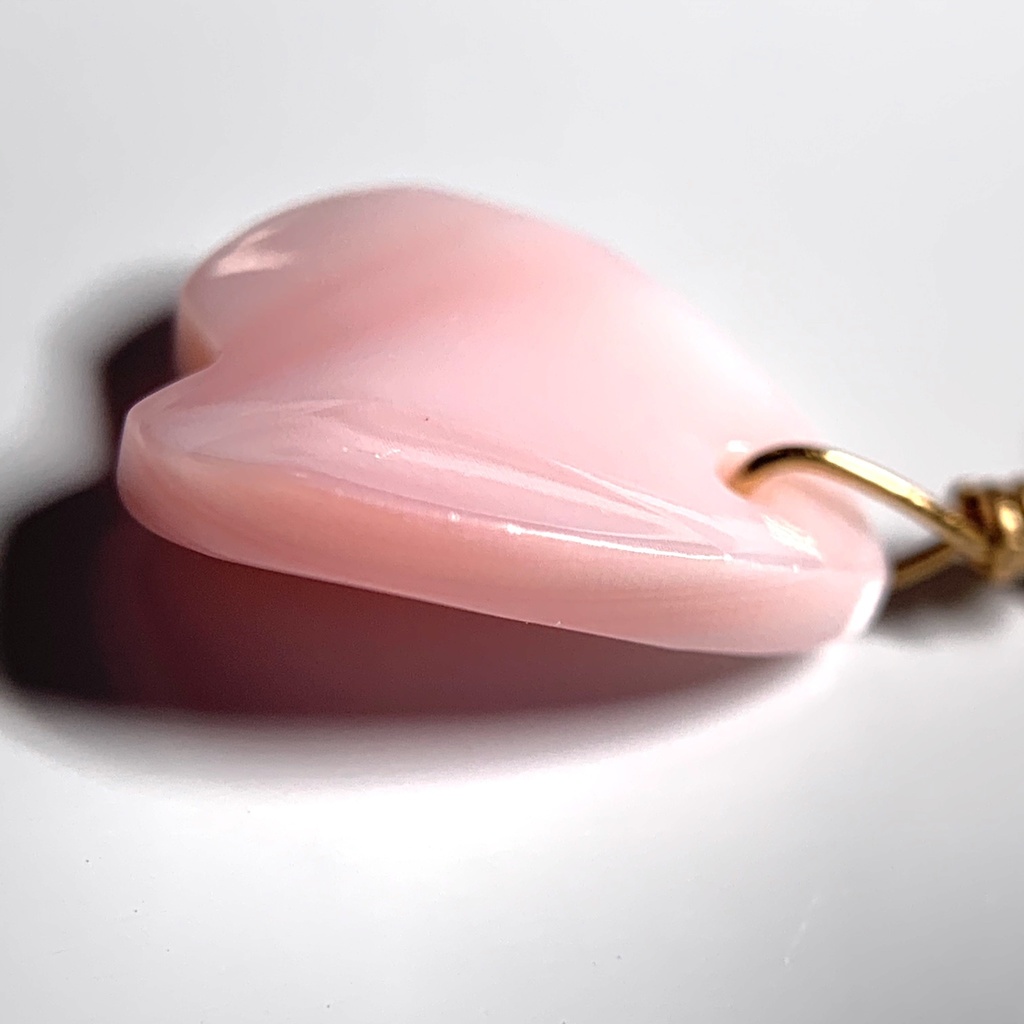 【1個売り】クィーンコンクシェルの桜ピアス