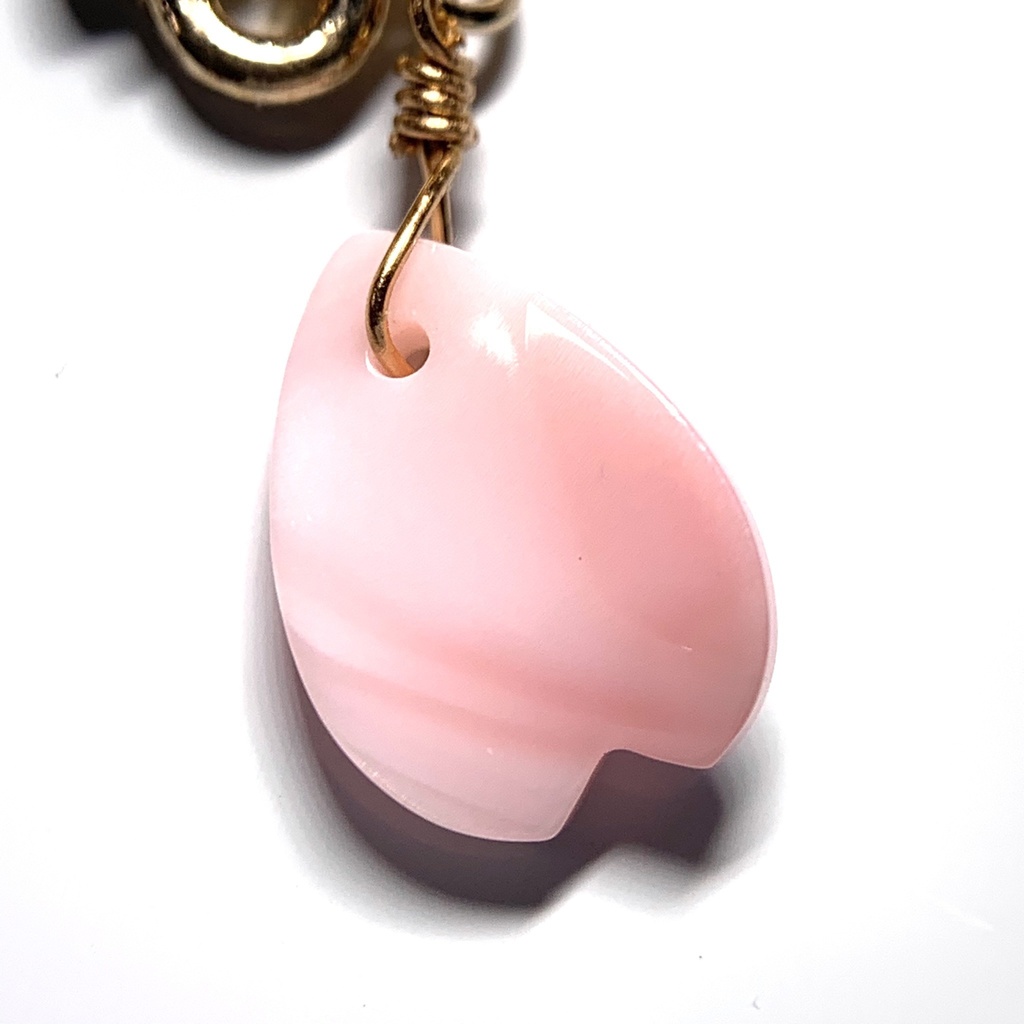 【1個売り】クィーンコンクシェルの桜ピアス