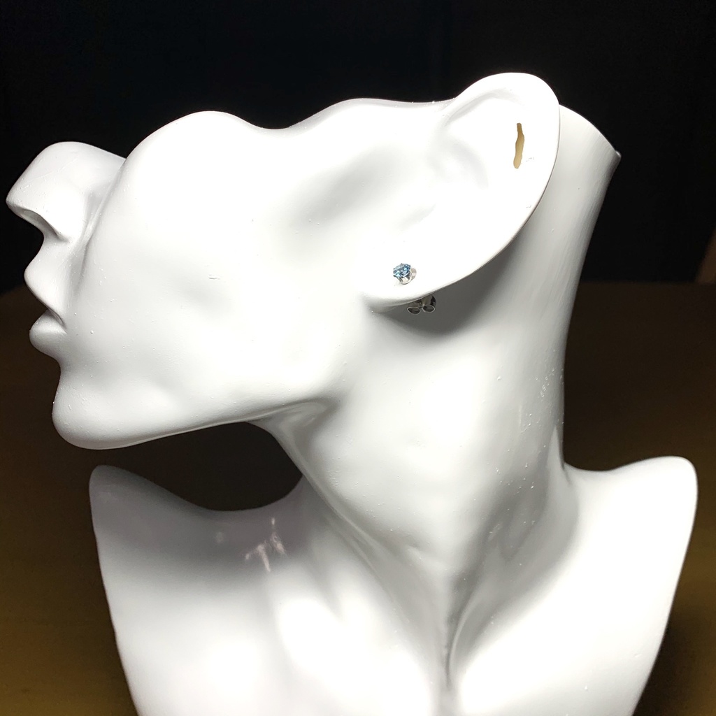 【1個売り】ロンドンブルートパーズのスタッドピアス 4mm