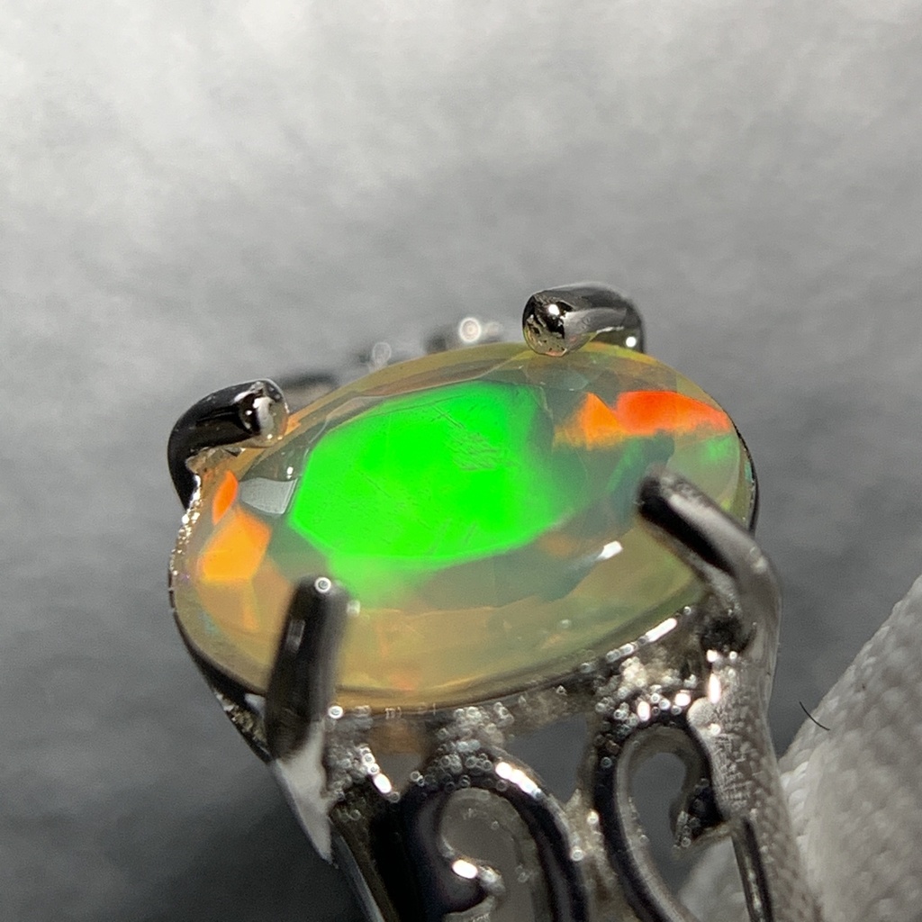 オパールのアラベスク調リングF