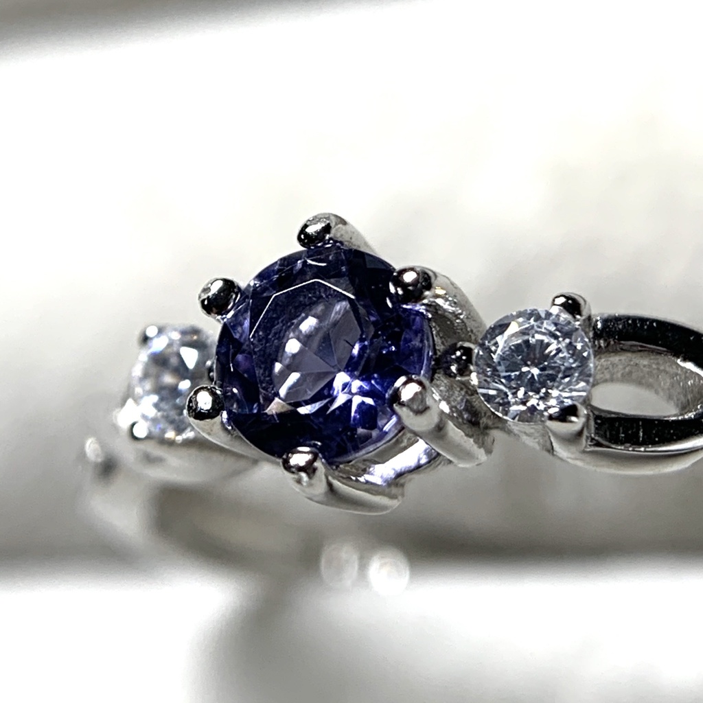 アイオライトのリング