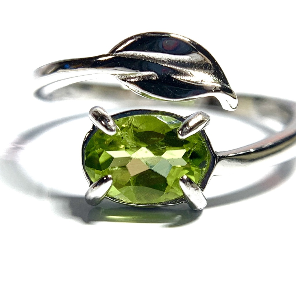 ペリドットのリーフリング