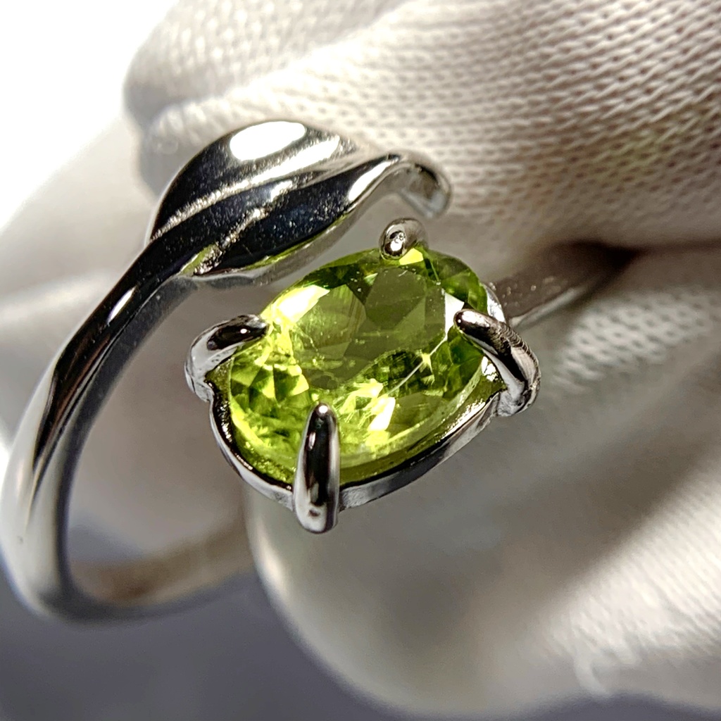 ペリドットのリーフリング