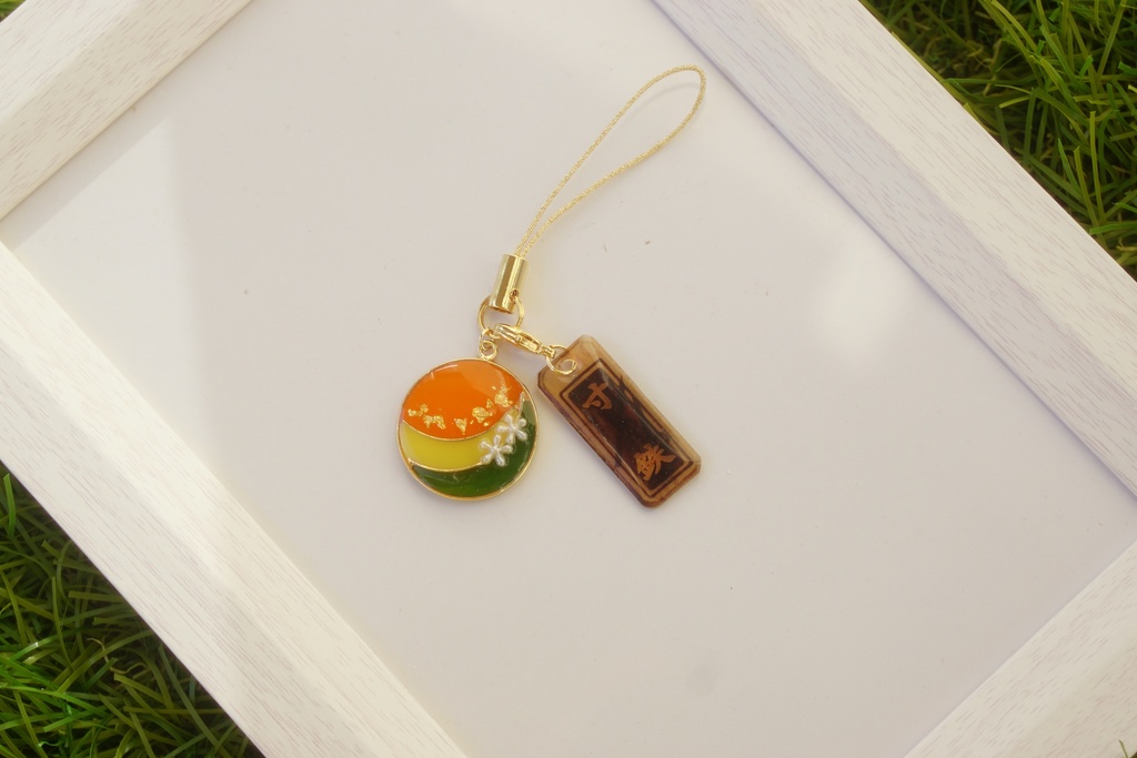 5年生私服ストラップ*武器影絵チャーム付き*