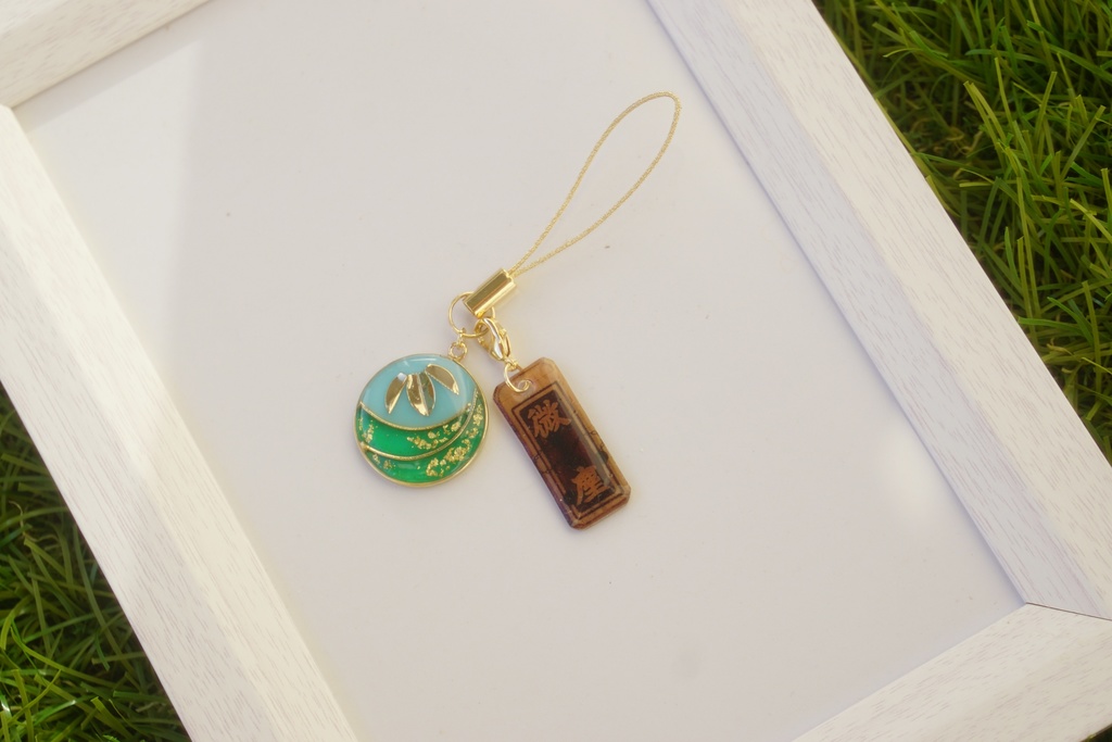 5年生私服ストラップ*武器影絵チャーム付き*