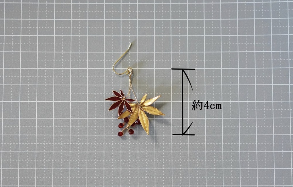 秋色木の実と紅葉のスワッグなアクセサリー