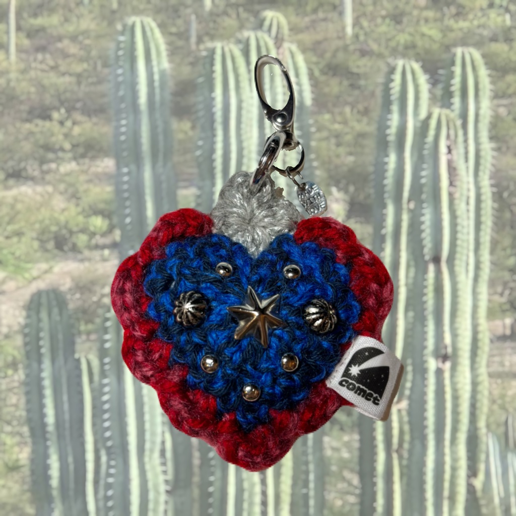 コラソンお守りキーホルダー　ブルー×レッド
