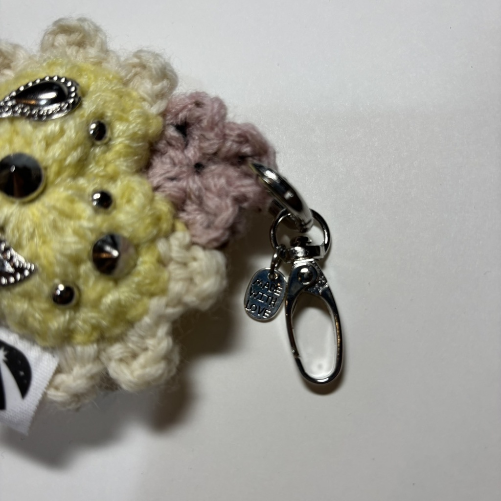 コラソンお守りキーホルダー イエロー×オフホワイト