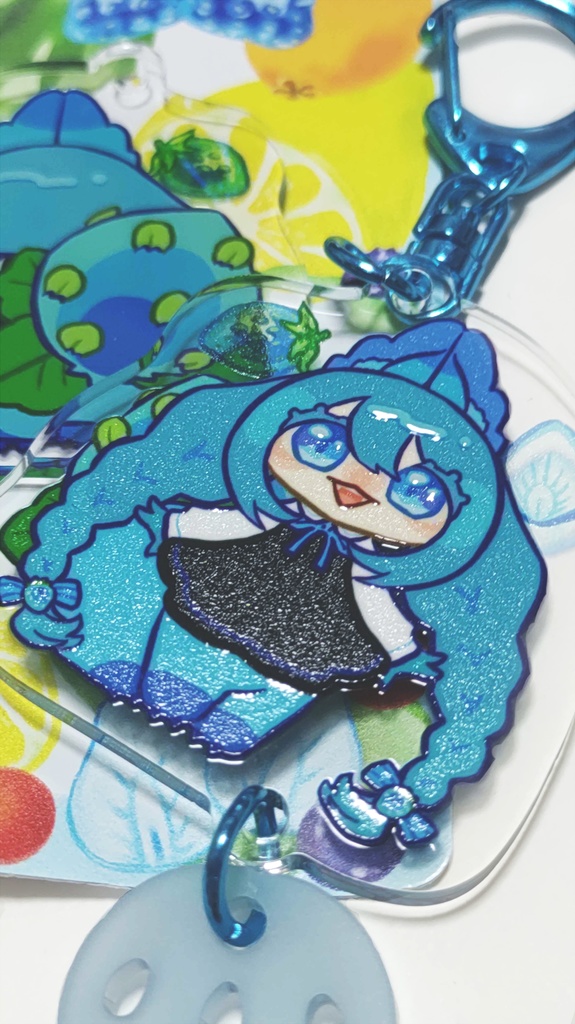 ベリィキッスアクリルキーホルダー