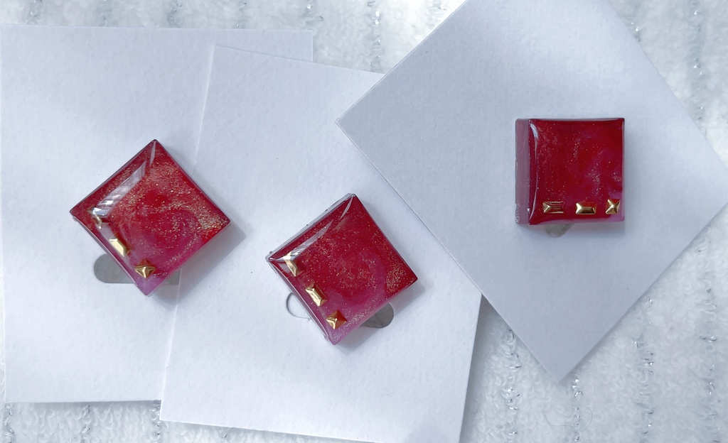 ローレン・イロアス(片耳)