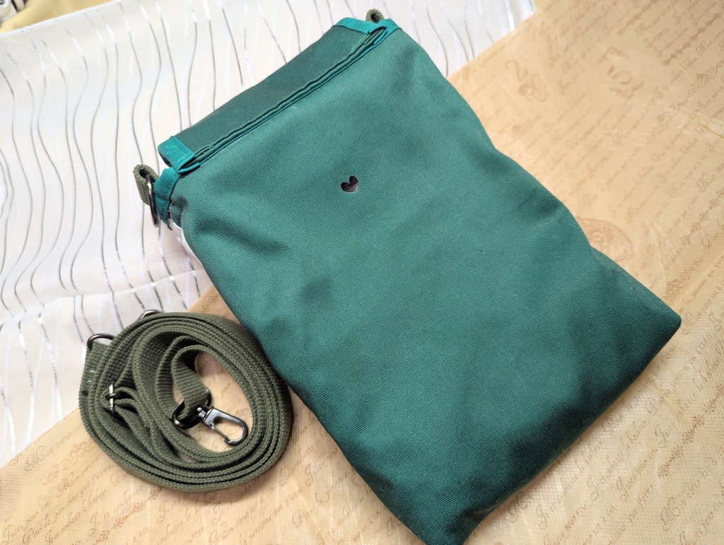 sideM FRAME衣装モチーフ ペンラポーチ