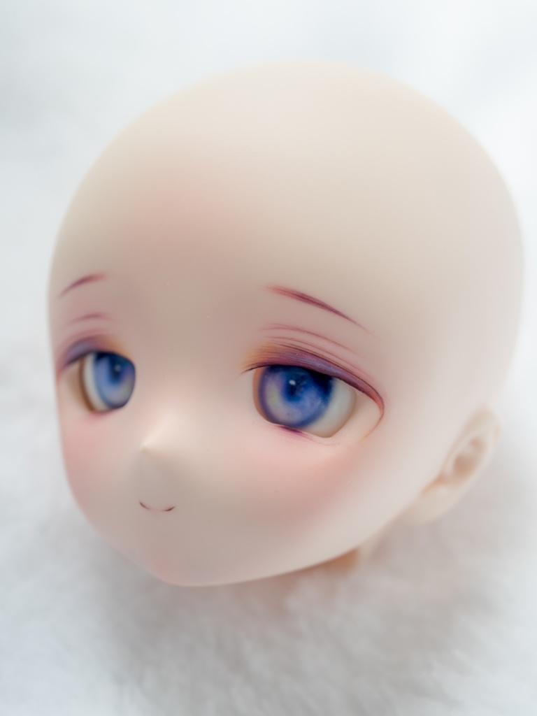 DDH-01(セミホワイト肌)カスタムヘッド+おまけアイ ソフビ盛り難あり