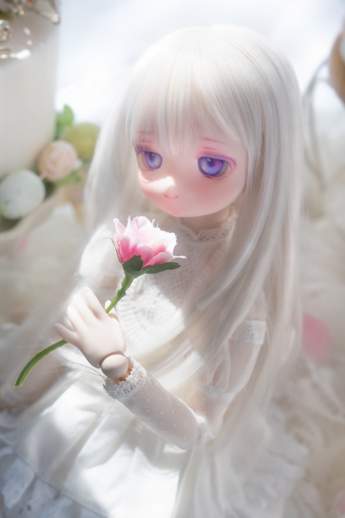 DDH-29（セミホワイト肌）カスタムヘッド＋おまけアイ2種　ソフビ盛り難あり