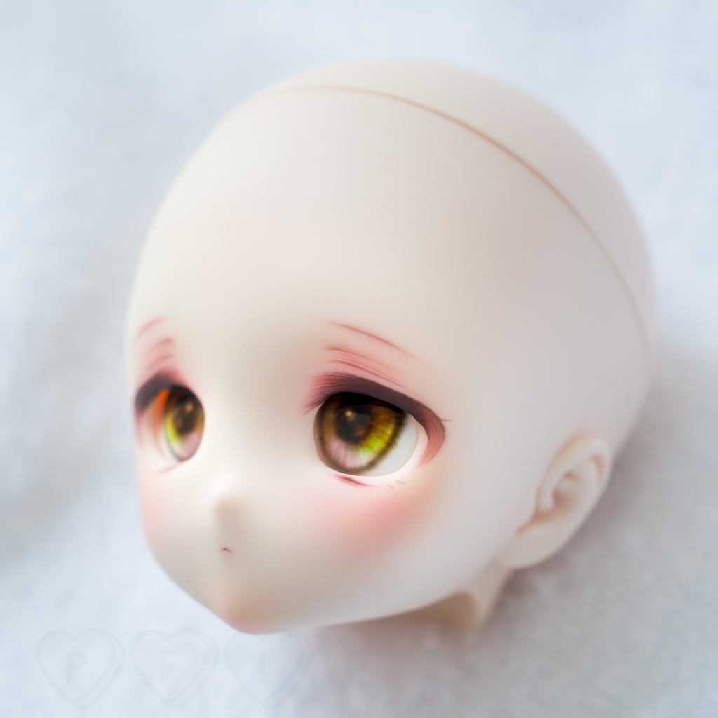 DDH-27(セミホワイト肌)カスタムヘッド+おまけアイ ソフビ盛りあり 難あり
