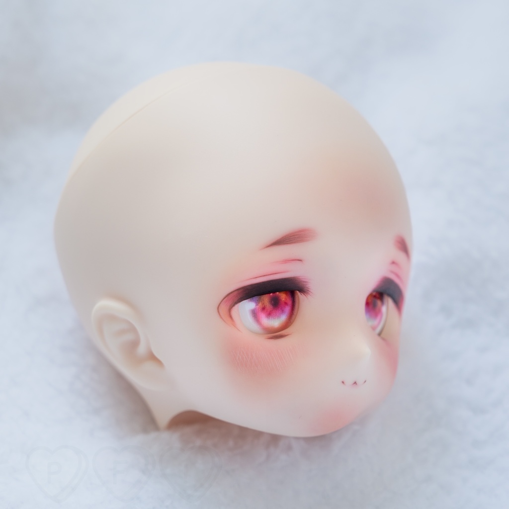 DDH-01(セミホワイト肌)カスタムヘッド+おまけアイ ソフビ盛り削りあり 難あり
