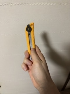 【作画資料】カッターナイフを持つ手 55枚【ポーズ集/トレースフリー】