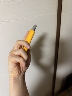 【作画資料】カッターナイフを持つ手 55枚【ポーズ集/トレースフリー】