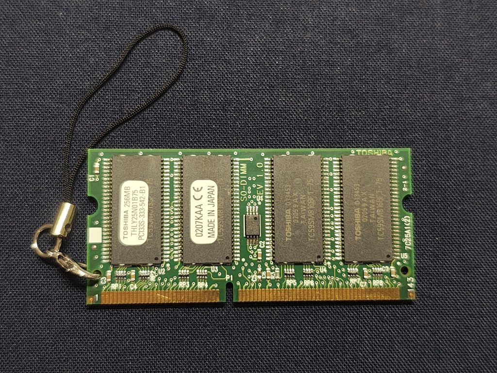 メモリーキーホルダー DDR SDRAM / SDRAM