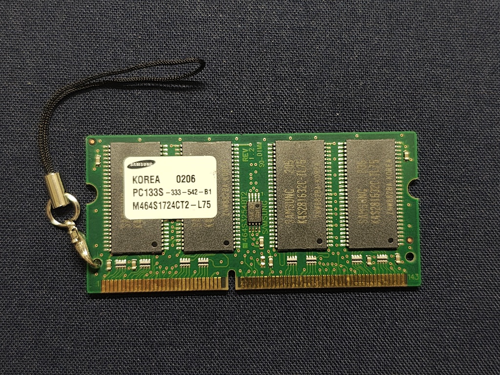 メモリーキーホルダー DDR SDRAM / SDRAM
