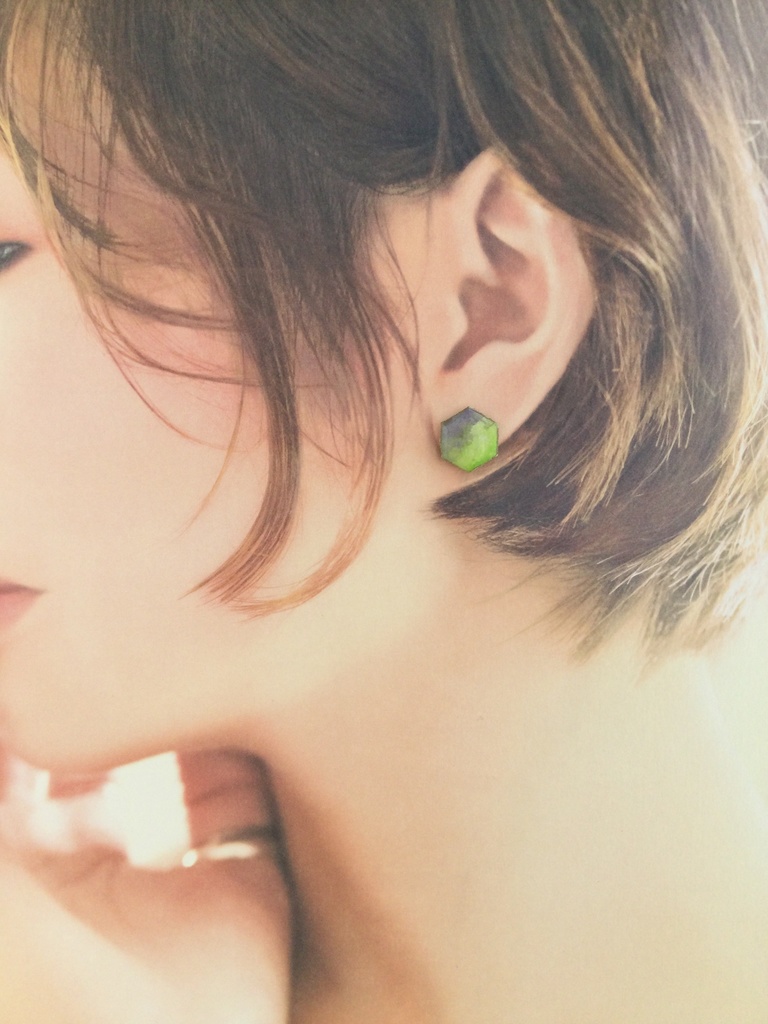ーBootiful Green!ー 水彩×ハロウィンカラー 小粒スクエアピアス/イヤリング