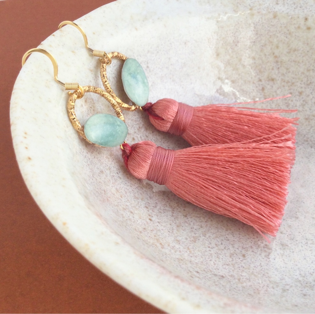 ーGreen Ashー 水彩×くすみカラー レジンパーツのタッセルピアス/イヤリング