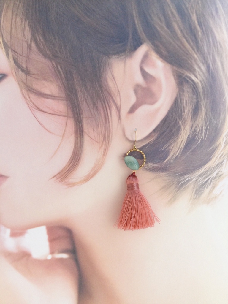 ーGreen Ashー 水彩×くすみカラー レジンパーツのタッセルピアス/イヤリング