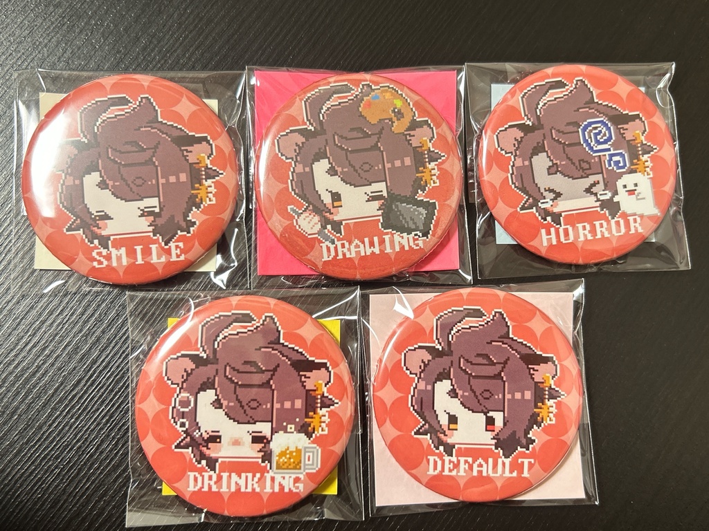 鹿間ろくの表情コロコロ缶バッジ