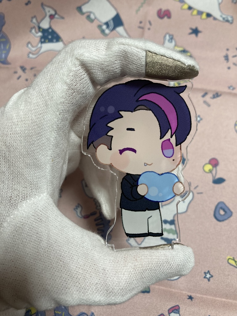 かわいい帳のアクリルフィギュア