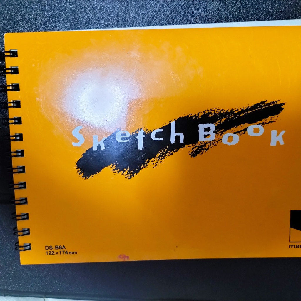 スケッチブック。