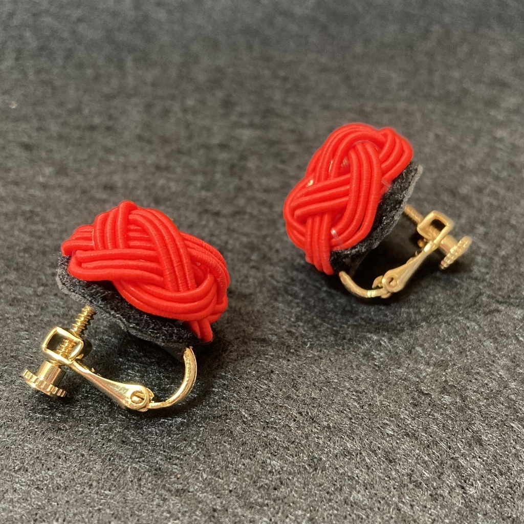赤い薔薇の水引ピアス•イヤリング