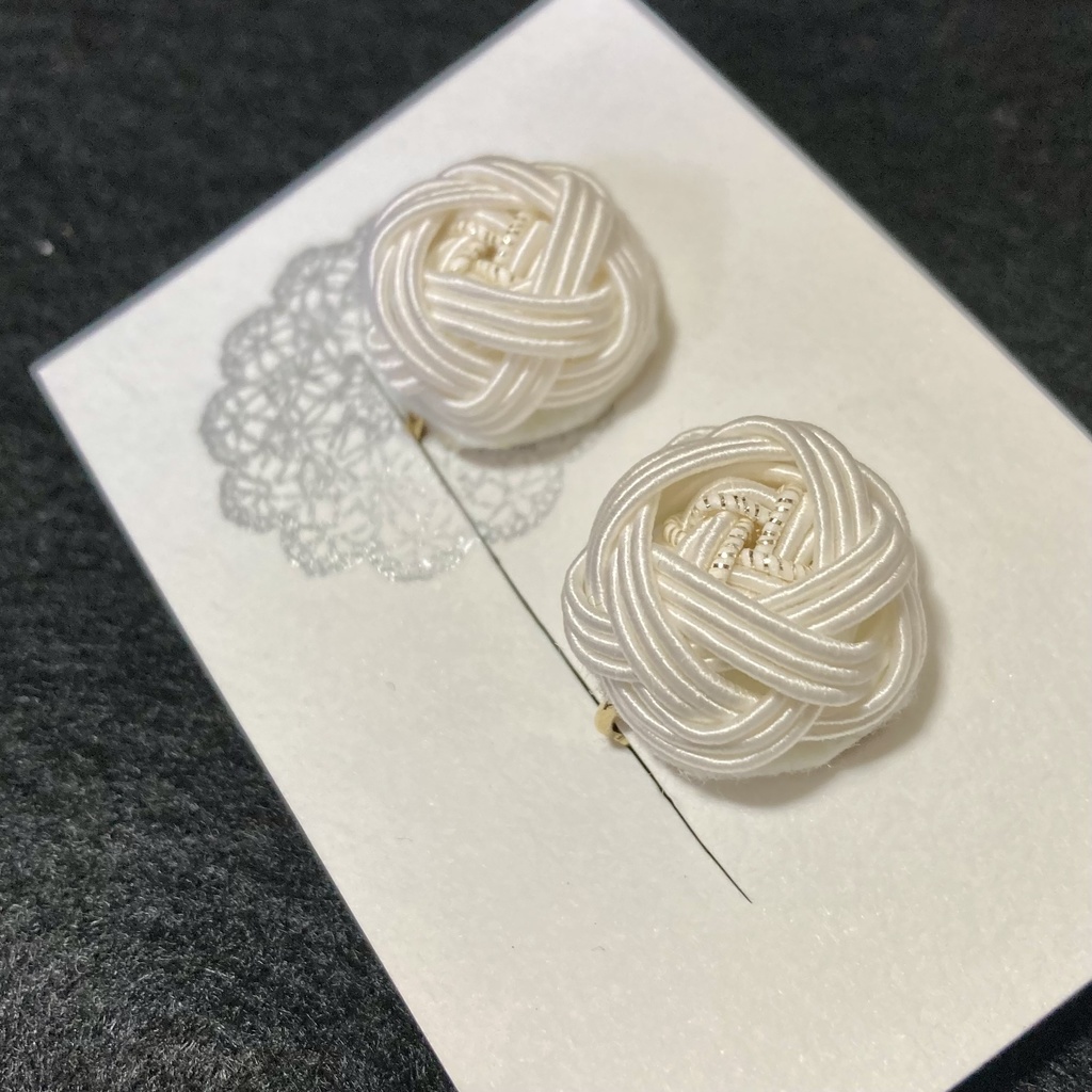 赤い薔薇の水引ピアス•イヤリング