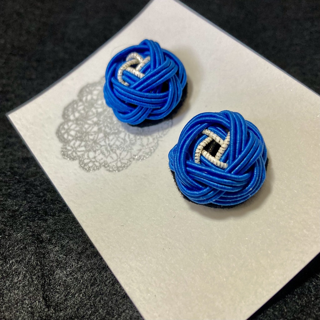 赤い薔薇の水引ピアス•イヤリング