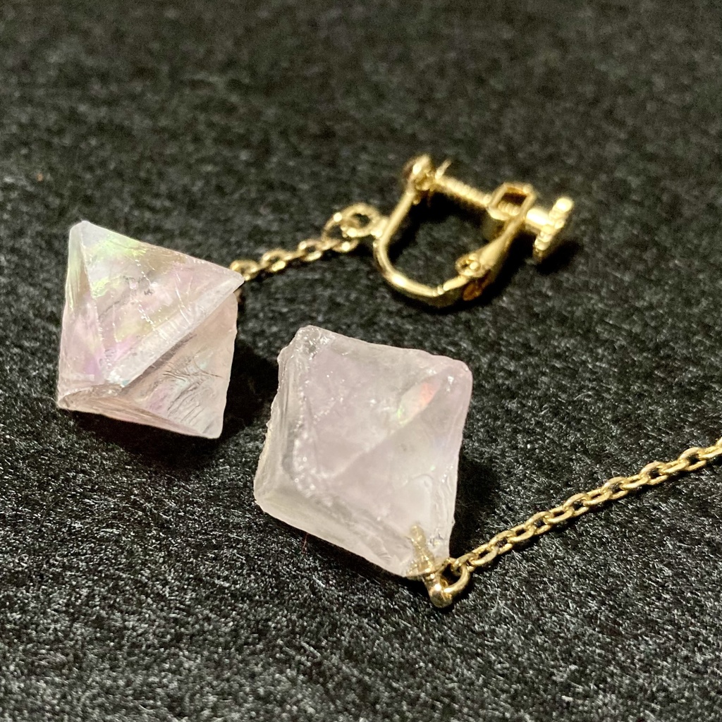 オーロラオクタヘドロン ピアス・イヤリング