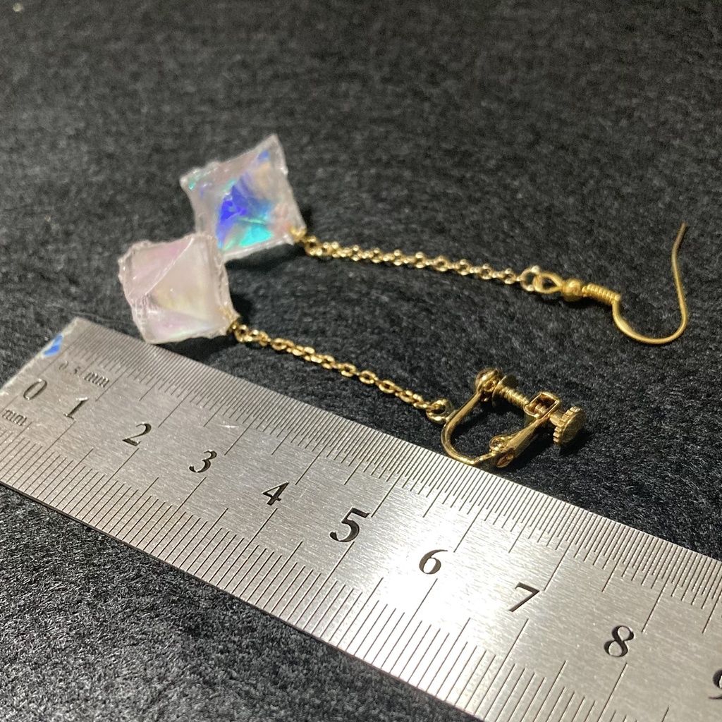 オーロラオクタヘドロン ピアス・イヤリング